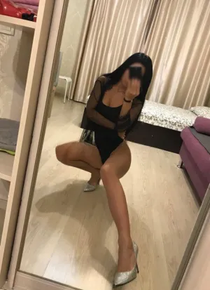 проститутка Алисия, 24, Сургут